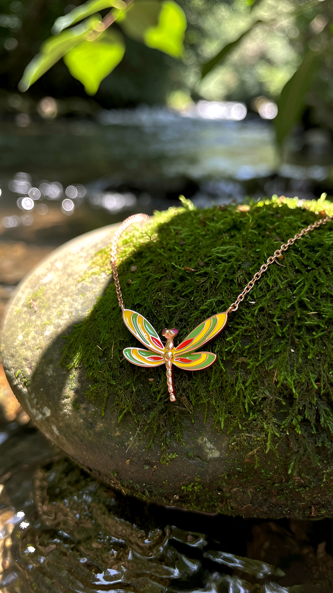 Butterfly blooming cable chain