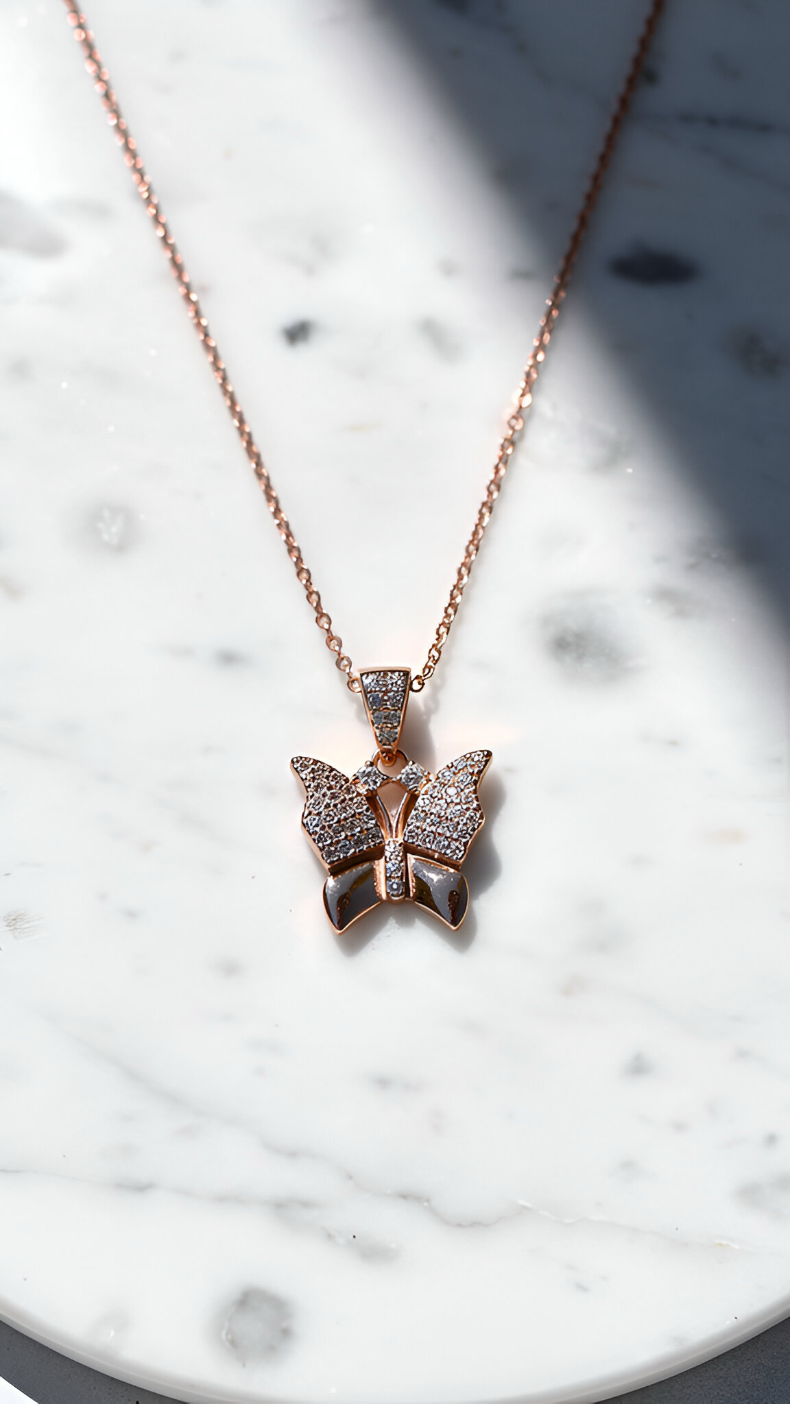 Butterfly cable chain