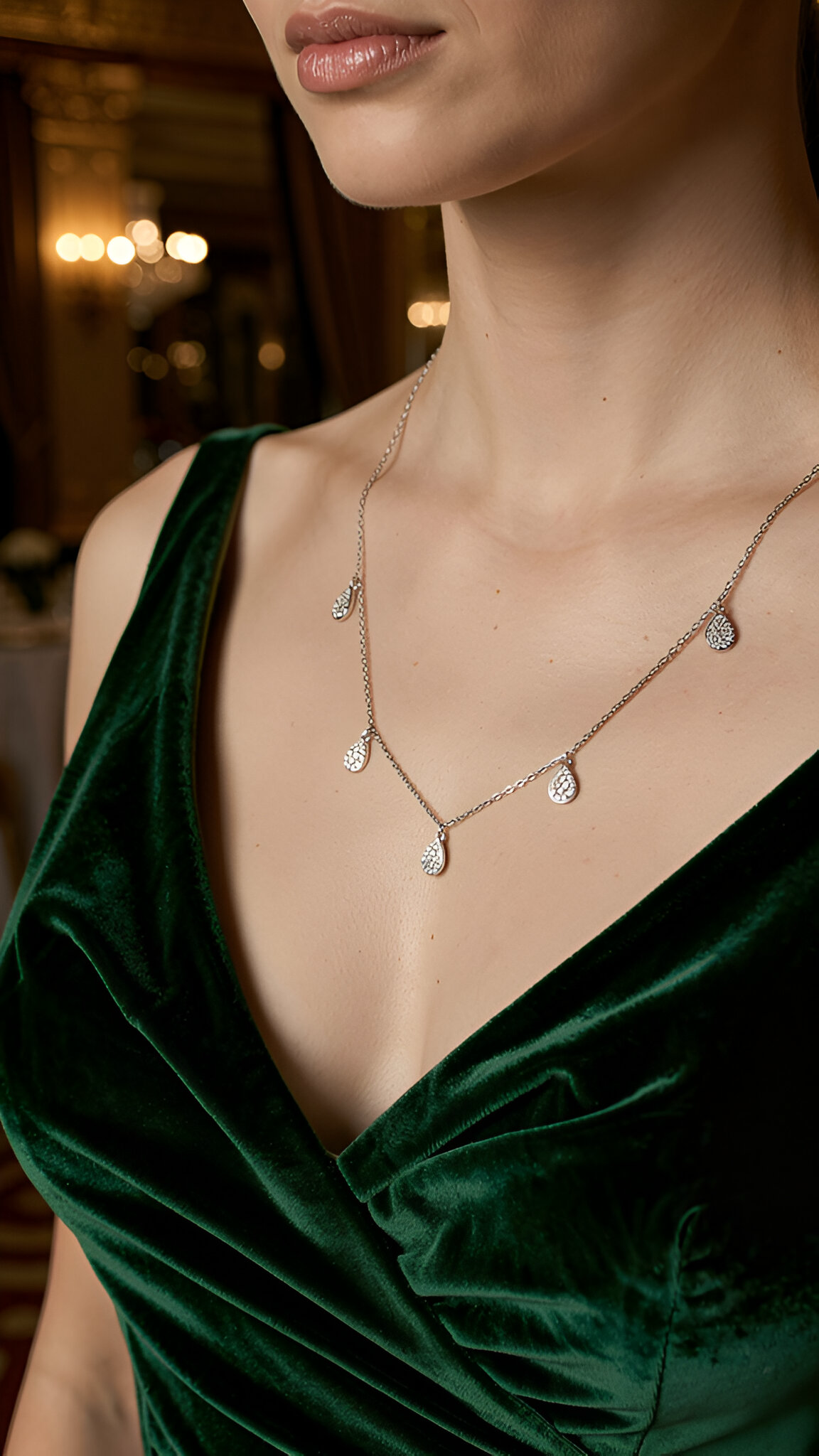 Tear drop cable chain