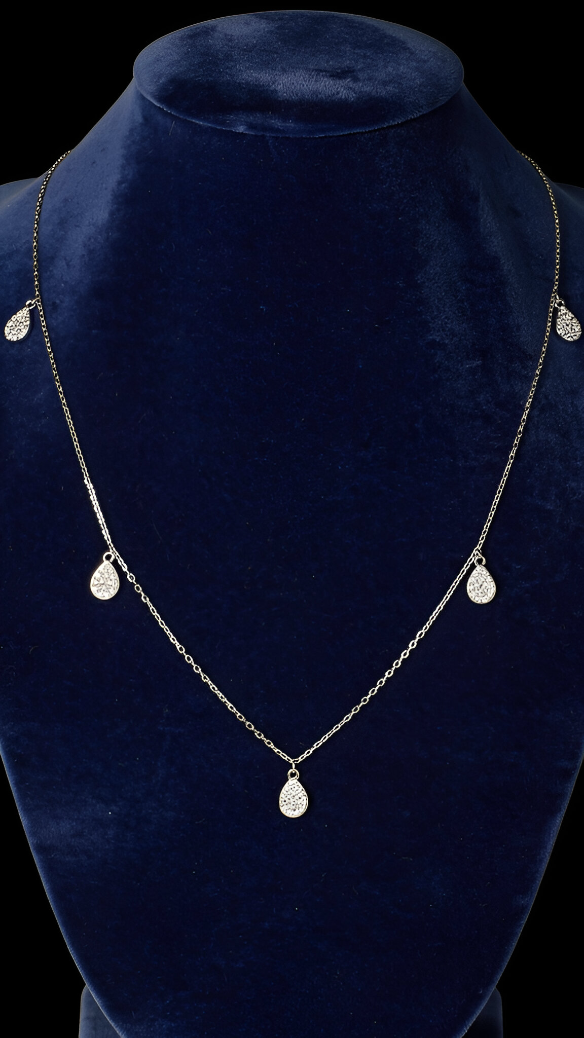 Tear drop cable chain