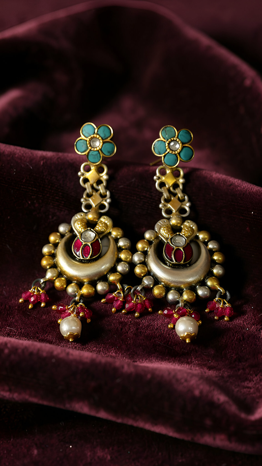 Turquoise bloom drops